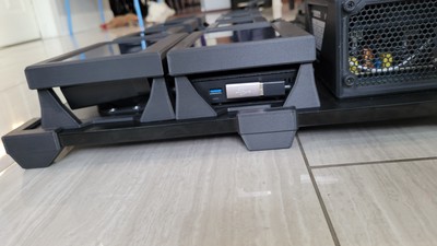 Side shot of Boss (on the right) and Wally (on the left behind the USB hub) hidden under the two touch screens. The wire management under these screens is crazy!